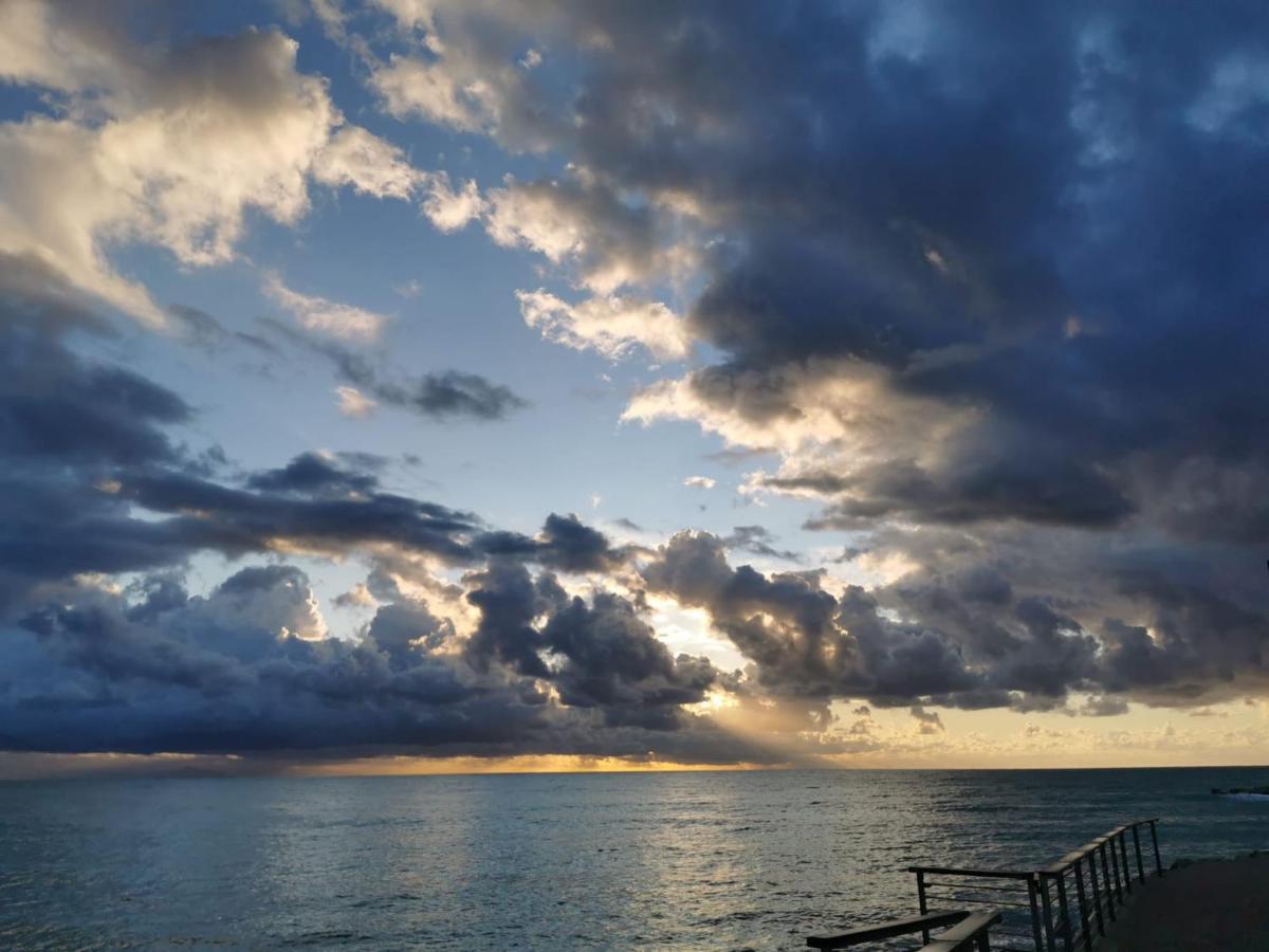 Itaca Hotel Varazze Buitenkant foto
